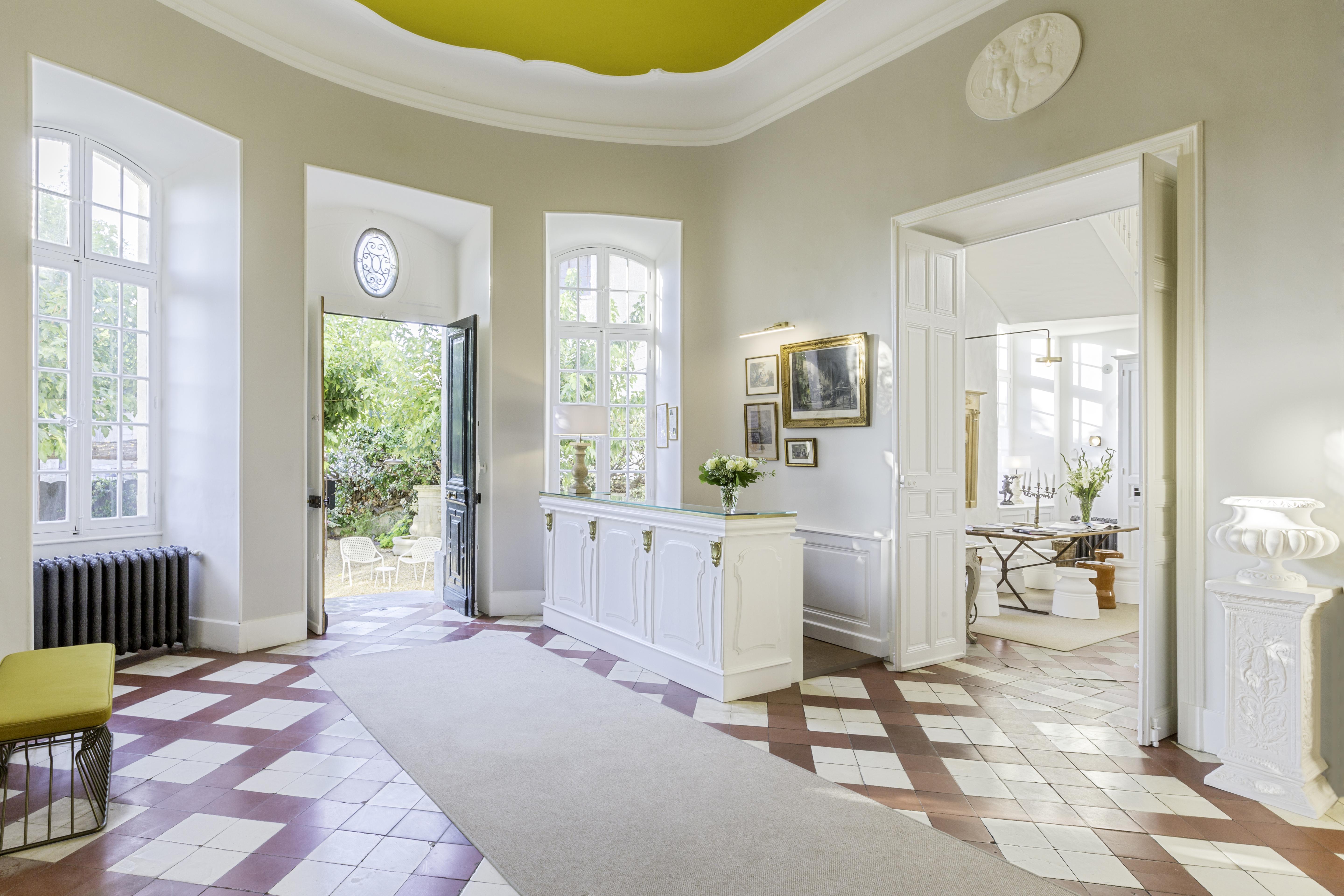 Chateau De Mazan, Bw Premier Collection By Western