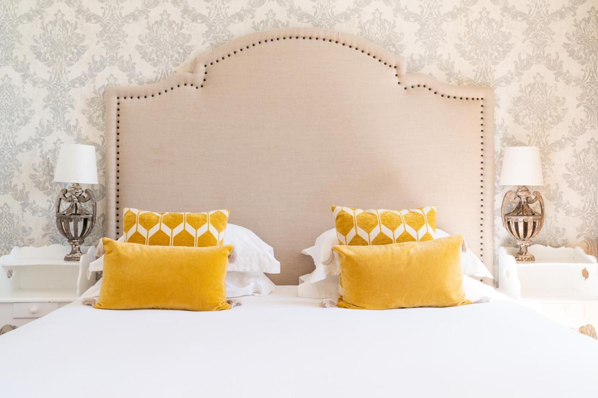 Chateau De Mazan, Bw Premier Collection By Western
